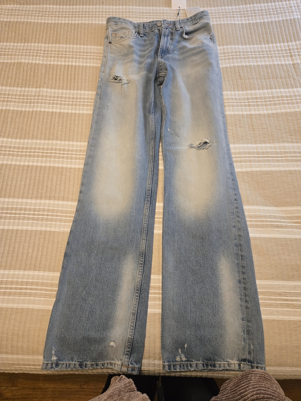Zara Light Blue Denim Jeans with Contrast Stitching